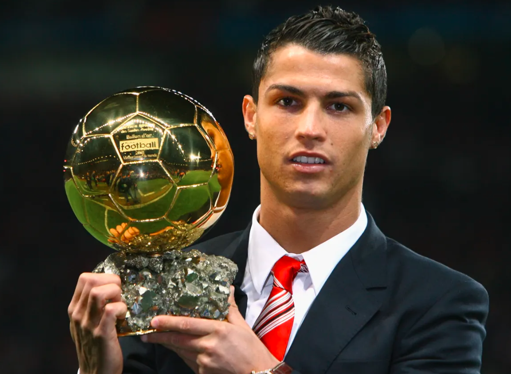 Cristiano Ronaldo: Jenseits des Spielfelds – Ein Einblick in das Leben einer Fußballikone